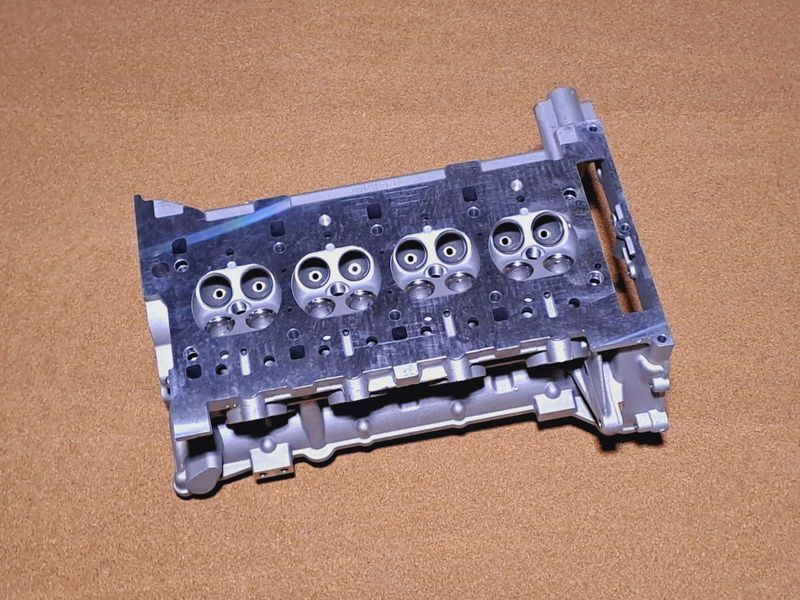 Головка блоку циліндрів ГБЦ MG 3 Morris Garages, МЖ МГ 3 Моріс Моріс Гараж 10020763 фото