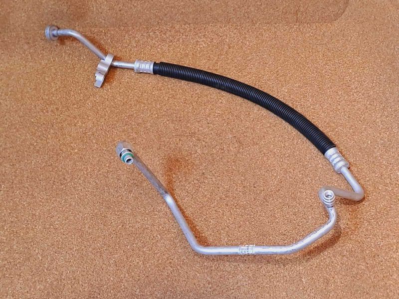 Трубка кондиціонера від компресора до радіатора Chery Amulet Чері Амулет A15-8108030 фото