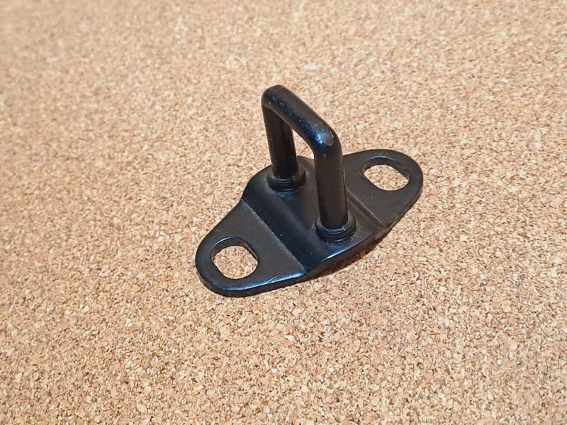 Скоба замка крышки багажника ляды SMA Maple, СМА Мапл SMA Maple C51, C52, C81, R80 СМА Мапл С51, С52, SMA5606300 фото