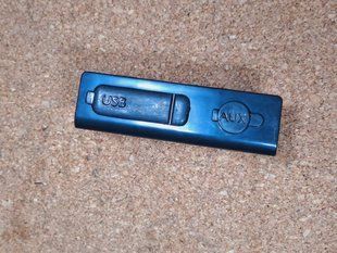 Розетка USB (ЮСБ) AUX (АУКС) 10096898-00 фото