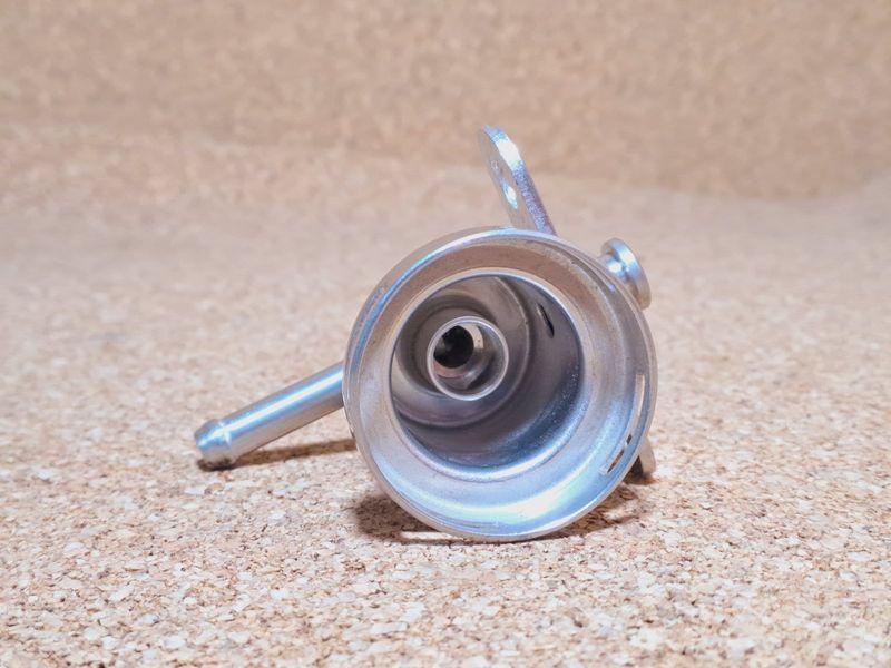 Корпус регулятора тиску палива SMA Maple C51, C52, C81, R80 СМА Мапл С51, С52, С81 Р80 SMA4562 фото