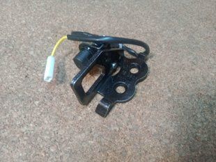 Кнопка (концевик) крышки багажника Geely MK Джили МК Джилі МК 101800468883 фото