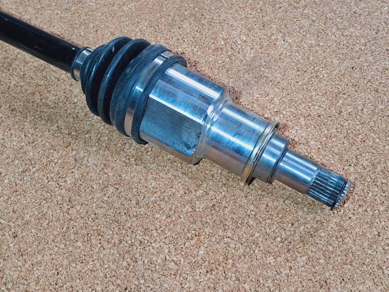 Привід\полуось передня права в зборі Geely Emgrand EC7 Джилі Емгранд ЕС7 1064001682 фото