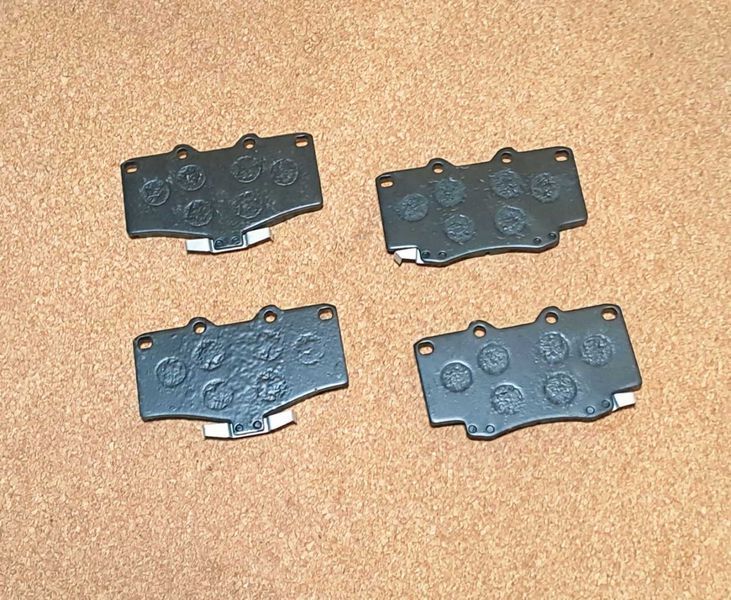 Колодки тормозные передние VW Volkswagen Taro Фольксваген Таро J04 665 350 40 фото