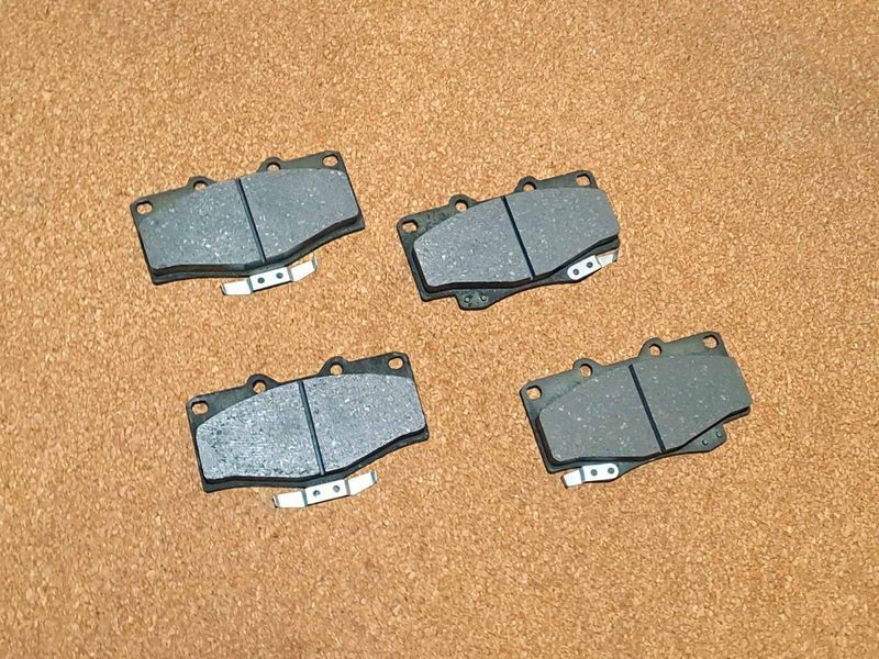 Колодки тормозные передние VW Volkswagen Taro Фольксваген Таро J04 665 350 40 фото