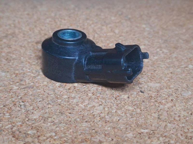 Датчик детонації двигателя ALFA ROMEO CITROEN C3 FIAT HONDA JAZZ JEEP Альфа Ромео Сітроен Ситроен С3 Фіат Хонда Джип 93399899.3 фото