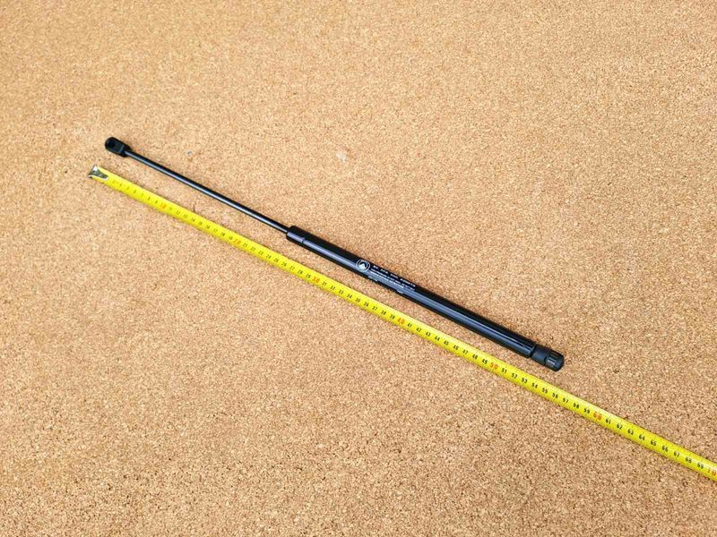 Амортизатор капота VW Volkswagen Passat Audi A6 Фольксваген Пассат B5 97-05 Ауді Ауди А6 1401610062 фото
