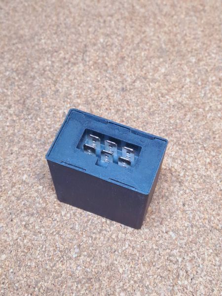 Реле склоочисника 6 контакти 10A 12V Pegasus Пегасус Great Wall Pegasus, Грейт Вол Пегасус 3735012-B00 фото