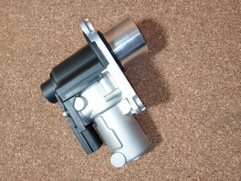 Клапан EGR Клапан egr рециркуляции газов VW Volkswagen Golf 5 Jetta&nbsp;Polo ​​​​​​​Caddy 3&nbsp;Passat B6&nbsp;Touran&nbsp;Фольксваген Гольф 5 Джетта&nbsp;Пассат Б6 Кадді Кадди 3 Туран Поло 3G131502B  фото