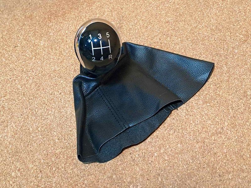 Ручка кулисы переключения передач КПП с чехлом Geely FC Vision, Джили ФС, Джилі ФС 1068022719R фото
