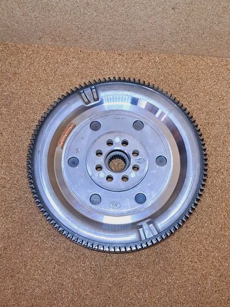 Маховик 1,5\\1.8 АКПП Джили Эмгранд Емгранд ЕС7 Geely Emgrand EC7  1066001240 фото