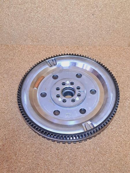 Маховик 1,5\\1.8 АКПП Джили Эмгранд Емгранд ЕС7 Geely Emgrand EC7  1066001240 фото