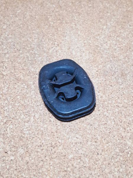 Підвіс глушника гумовий Chery Amulet , Чері Амулет A11-1200019BB фото