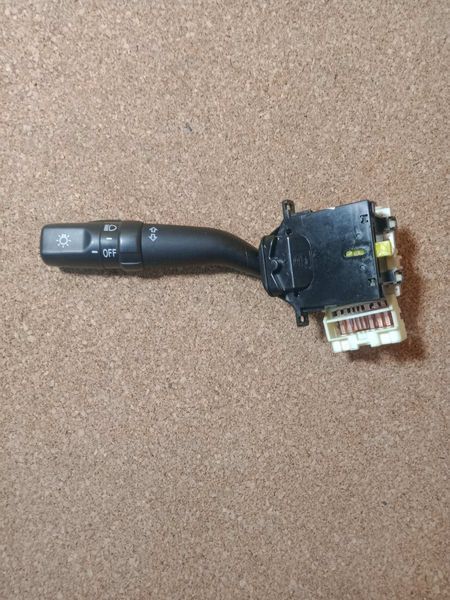 Підрульовий перемикач лівий (світла фар) Lifan 520 Breez Ліфан 520 Бриз LAX3774100 фото
