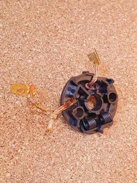 Щітки стартера SMA Maple СМА Мапл SMA Maple, СМА Мапл SMA Maple C51, C52, C81, R80 СМА Мапл С51, С52 SMA3708120 фото