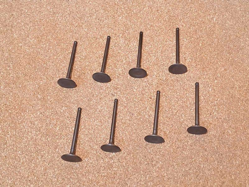Клапана впускні (комплект) (8 штук) SMA Maple C51, C52, C81, R80 СМА Мапл С51, С52, С81 Р80 SMA1007012AA фото