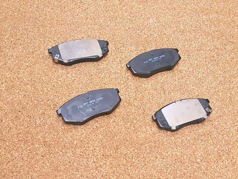 Колодки тормозные передние комплект JAC Eagle S5 Джак Жак С5  3503100U1510-01 фото