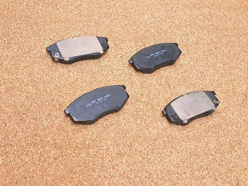 Колодки тормозные передние комплект JAC Eagle S5 Джак Жак С5  3503100U1510-01 фото